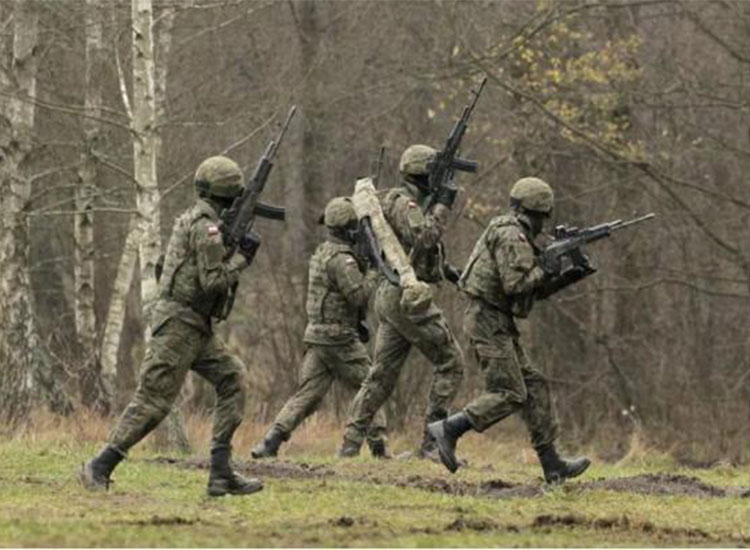 打起來了！美國波蘭兩國軍演變斗毆，多名波蘭軍人被錘爆【潤康】磨煤機(jī)磨輥對此看法