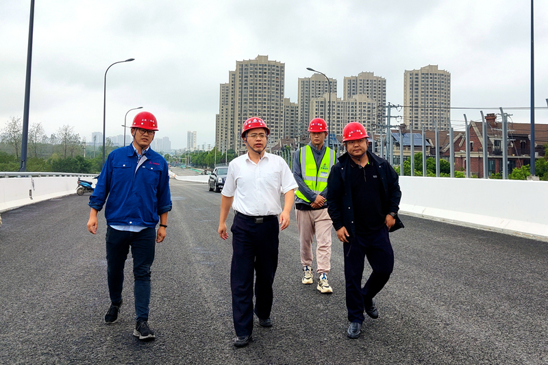公司黨委書記、董事長錢申春調(diào)研西二環(huán)項目建設(shè)推進工作2